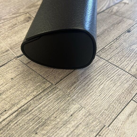 Burberry Glasses Hard Case EUC - Picture 5 of 10